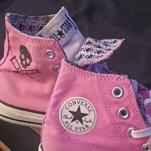 Jackass Converse size 6